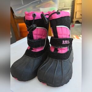 Totes toddler snow boots size 6